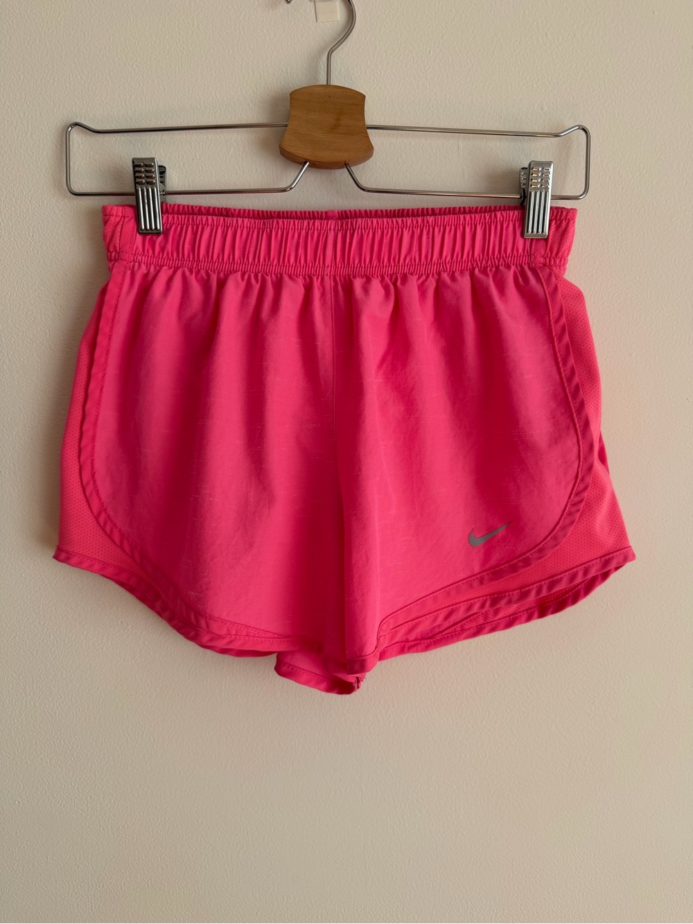 Nike Tempo Dri-FIT Running Shorts Hyper Pink Fuchsia Brief Lined Small S - Picture 1 of 9